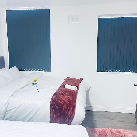 1 Bed Apartment With 2 Beds 1 Double Plus 1 Single Birmingham Dış mekan fotoğraf