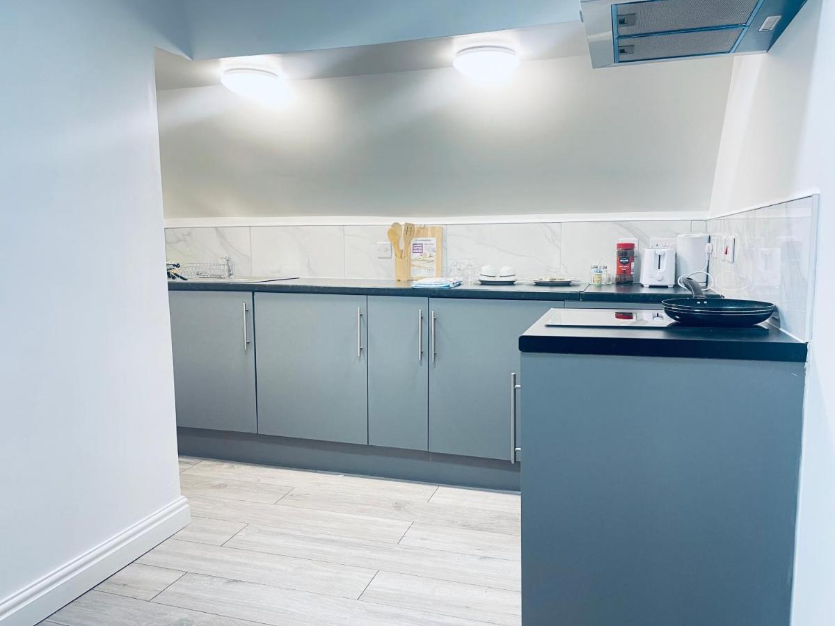 1 Bed Apartment With 2 Beds 1 Double Plus 1 Single Birmingham Dış mekan fotoğraf