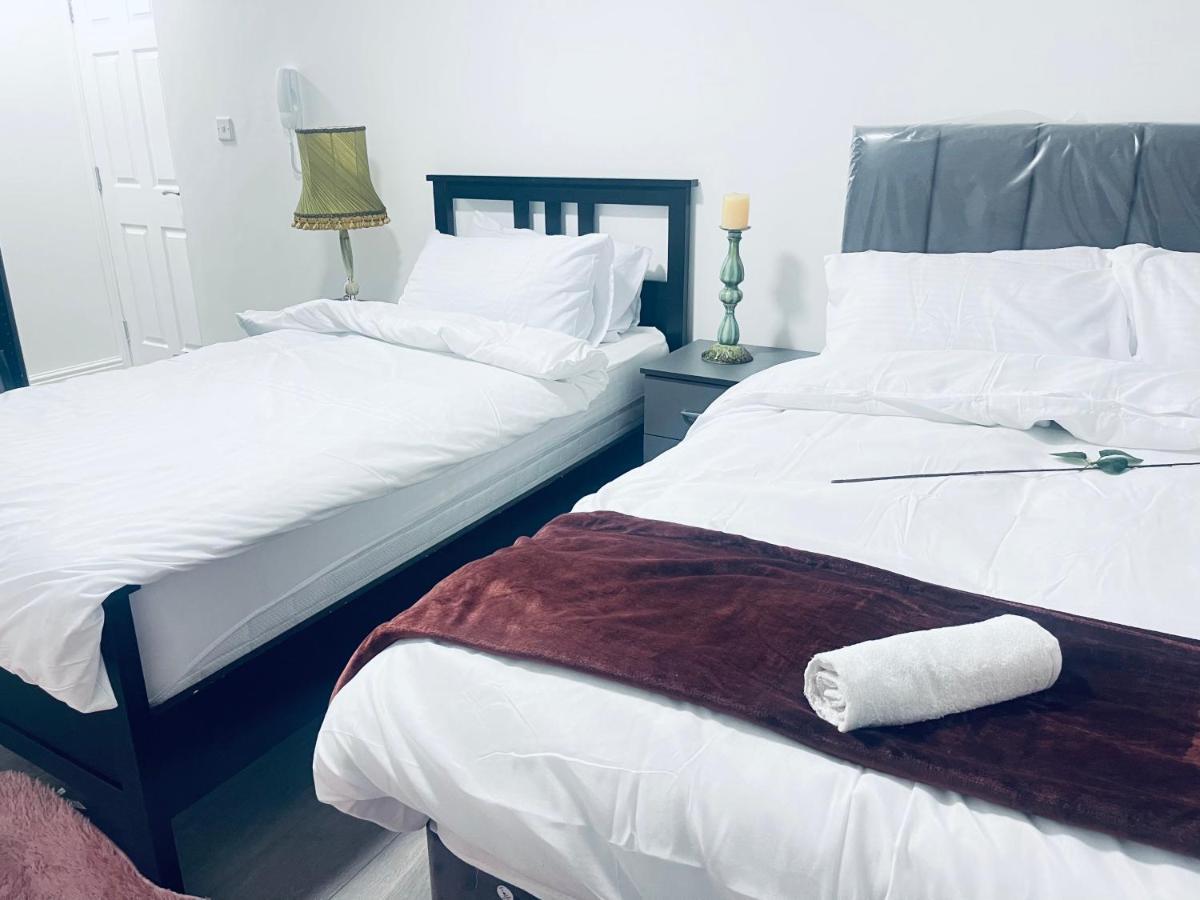 1 Bed Apartment With 2 Beds 1 Double Plus 1 Single Birmingham Dış mekan fotoğraf