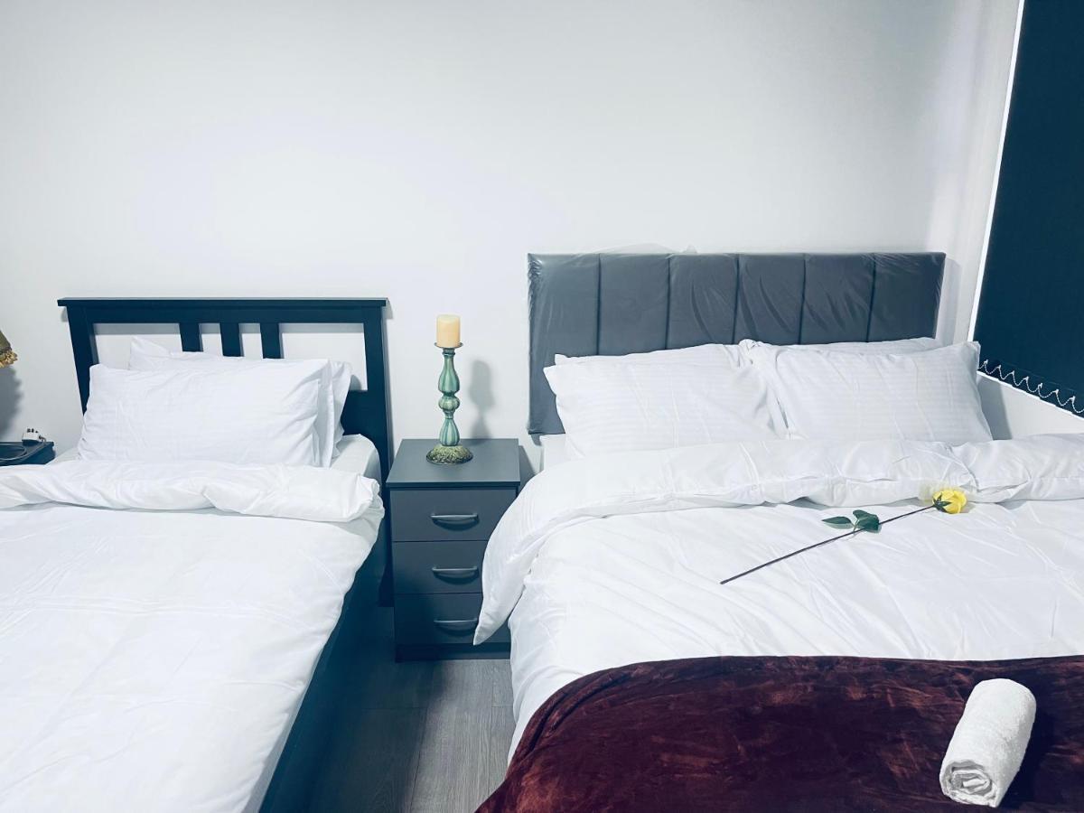 1 Bed Apartment With 2 Beds 1 Double Plus 1 Single Birmingham Dış mekan fotoğraf
